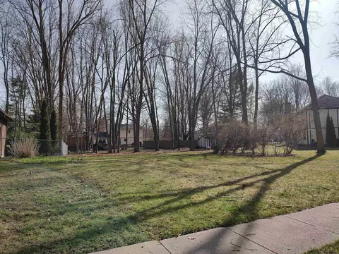 409 Mayfield, Midland, MI 48640 photo 3