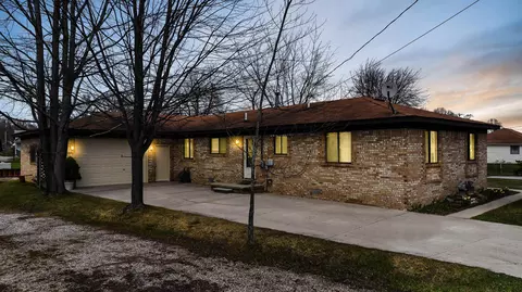 Exterior - 2037 W W Park, Algonac, MI 48001 photo 3 of 6