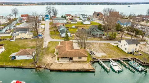 View/Area - 2037 W W Park, Algonac, MI 48001 photo 1 of 10