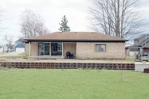 Exterior - 2037 W W Park, Algonac, MI 48001 photo 4 of 6