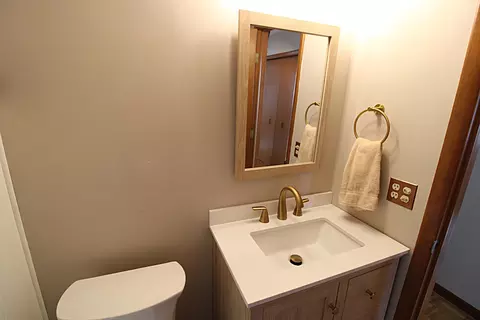 Bath - 2037 W W Park, Algonac, MI 48001 photo 6 of 9