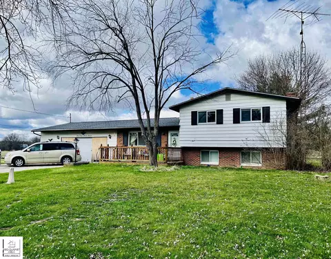 4133 N Henderson, Davison, MI 48423