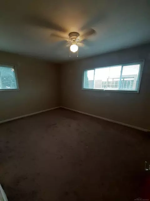 2099 E Maple #11, Birmingham, MI 48009 photo 13