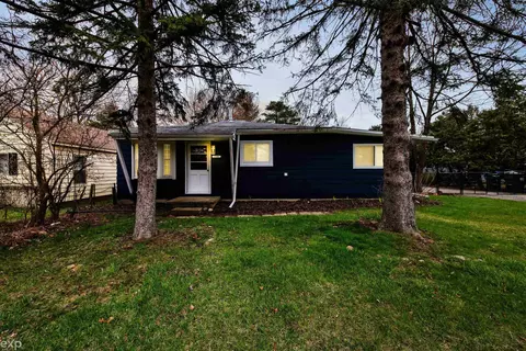 2709 Frankson, Rochester Hills, MI 48307