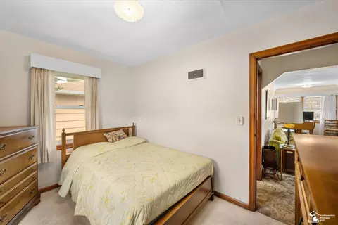 Bedroom - 660 Orchard, Temperance, MI 48182 photo 2 of 4
