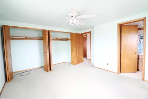 Bedroom - 2583 Edwin, Warren, MI 48092 photo 2 of 5