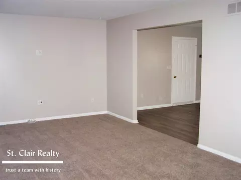 701-03 Jay, Saint Clair, MI 48079 photo 3