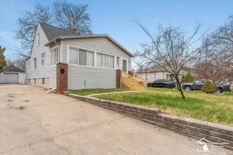 28428 Church, Flat Rock, MI 48134