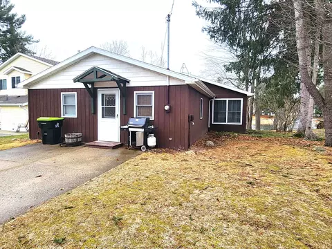 Exterior - 4362 Mohawk, Gladwin, MI 48624 photo 2 of 7