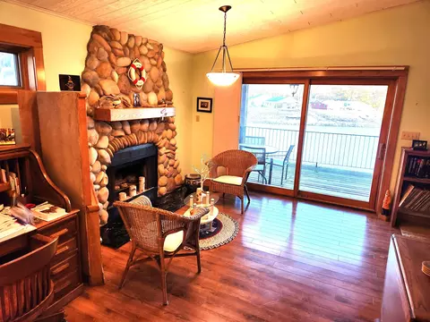 Living - 4362 Mohawk, Gladwin, MI 48624 photo 3 of 6