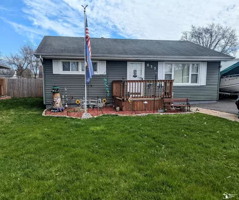 855 Westwood, Monroe, MI 48161