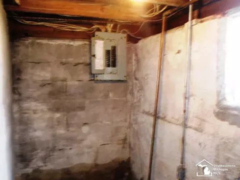 1582 E Hurd, Monroe, MI 48162 photo 10