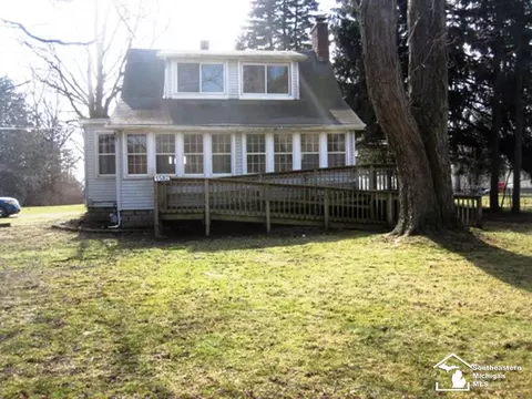 1582 E Hurd, Monroe, MI 48162