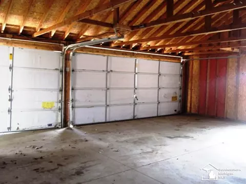 1582 E Hurd, Monroe, MI 48162 photo 12