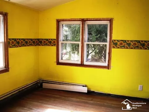 1582 E Hurd, Monroe, MI 48162 photo 8