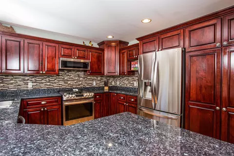 Kitchen - 6431 Genaw, Clay, MI 48001 photo 4 of 5