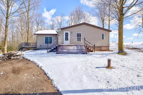 Exterior - N15107 Town Line, Powers, MI 49874 photo 10 of 17