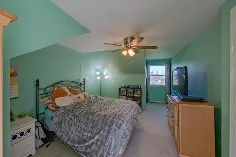 Bedroom - 2339 Atlas, Davison, MI 48423 photo 2 of 9