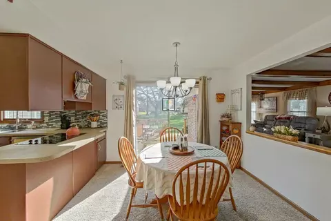 Dining - 2339 Atlas, Davison, MI 48423 photo 4 of 4