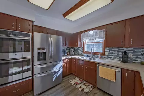 Kitchen - 2339 Atlas, Davison, MI 48423 photo 1 of 4