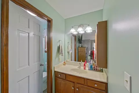 Bath - 2339 Atlas, Davison, MI 48423 photo 3 of 4