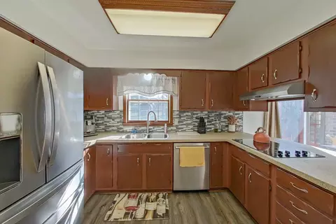 Kitchen - 2339 Atlas, Davison, MI 48423 photo 4 of 4