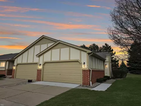 42232 Aspen, Clinton Township, MI 48038
