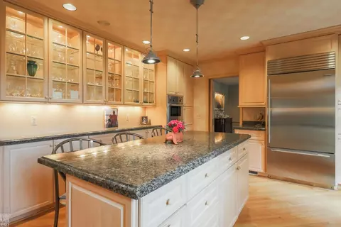Kitchen - 161 Vendome, Grosse Pointe Farms, MI 48236 photo 7 of 7