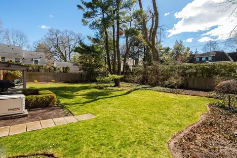 Exterior - 161 Vendome, Grosse Pointe Farms, MI 48236 photo 7 of 11