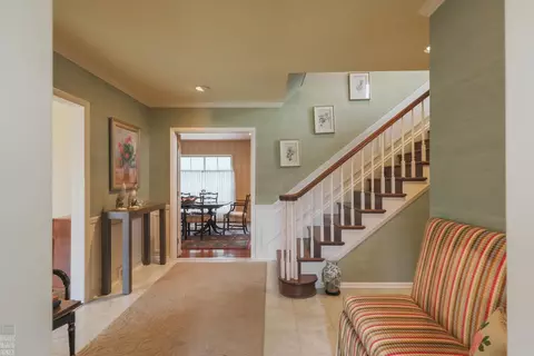 Entry Way - 161 Vendome, Grosse Pointe Farms, MI 48236 photo 1 of 4