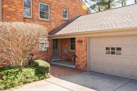 Exterior - 161 Vendome, Grosse Pointe Farms, MI 48236 photo 6 of 11