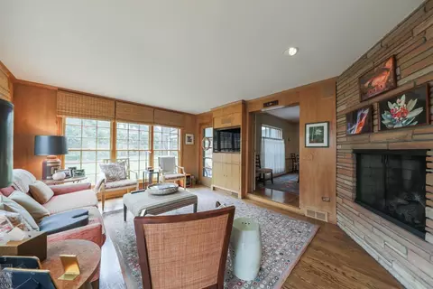 Living - 161 Vendome, Grosse Pointe Farms, MI 48236 photo 5 of 9