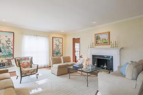 Living - 161 Vendome, Grosse Pointe Farms, MI 48236 photo 2 of 9