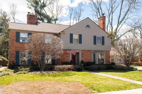 Exterior - 161 Vendome, Grosse Pointe Farms, MI 48236 photo 2 of 11