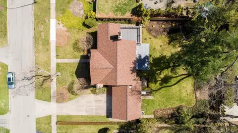 Exterior - 161 Vendome, Grosse Pointe Farms, MI 48236 photo 11 of 11