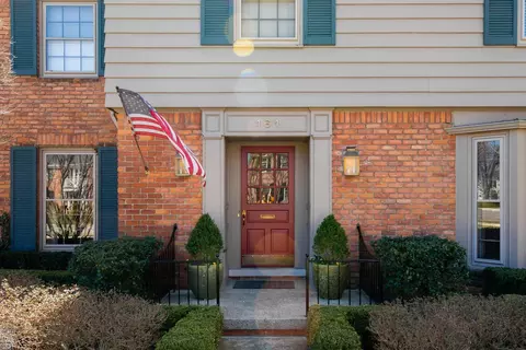 Exterior - 161 Vendome, Grosse Pointe Farms, MI 48236 photo 5 of 11