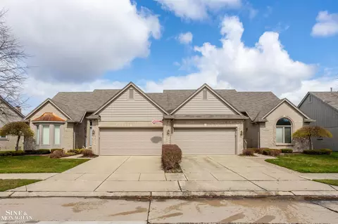 Exterior - 20423 Milford, Macomb, MI 48044 photo 10 of 14