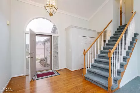 Entry Way - 20423 Milford, Macomb, MI 48044 photo 1 of 2
