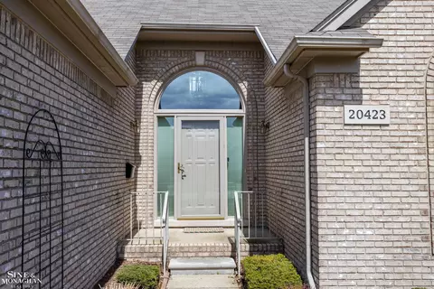 Exterior - 20423 Milford, Macomb, MI 48044 photo 2 of 14