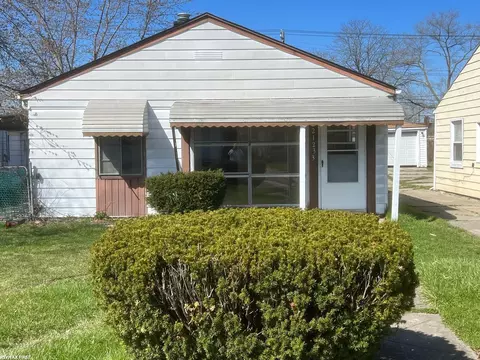 21233 La Salle, Warren, MI 48089