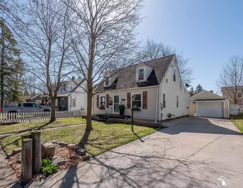 1159 Vine, Adrian, MI 49221