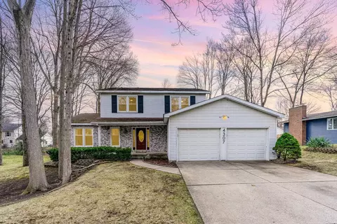 4307 Bluebird, Midland, MI 48640