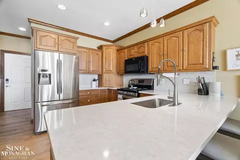Kitchen - 9986 Tashmoo, Algonac, MI 48001 photo 4 of 4