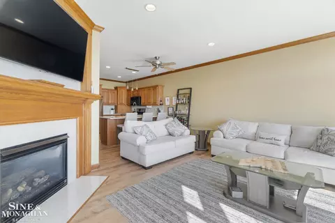 Living - 9986 Tashmoo, Algonac, MI 48001 photo 3 of 6