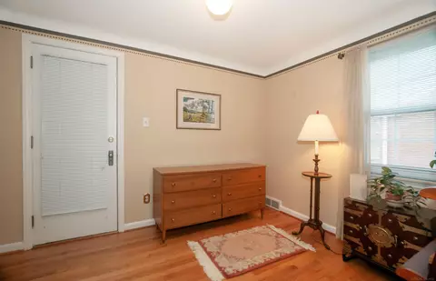 Bedroom - 1359 Audubon, Grosse Pointe Park, MI 48230 photo 5 of 9
