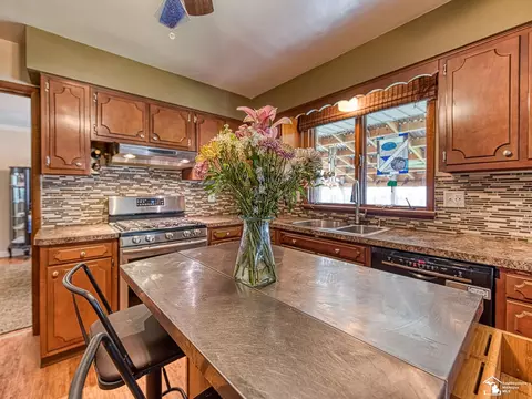 Kitchen - 1375 Hollywood, Monroe, MI 48162 photo 4 of 4