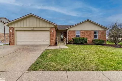 27312 Mill Crk, Brownstown Twp, MI 48183