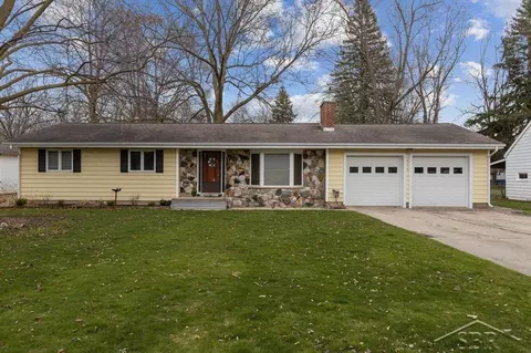 319 Third, Breckenridge, MI 48615