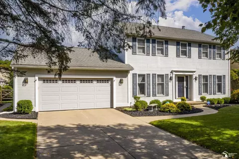 3938 Timber Crk, Lambertville, MI 48144