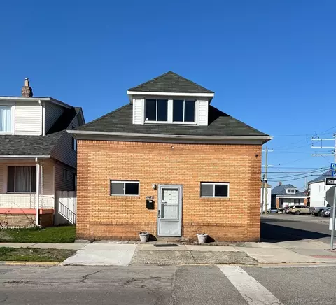 11473 Klinger, Hamtramck, MI 48212
